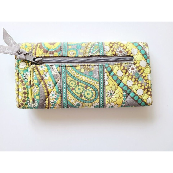 Vera Bradley wallet LEMON PARFAIT Clutch Magnetic Yellow Grey Aqua Paisley‎ - Picture 2 of 3